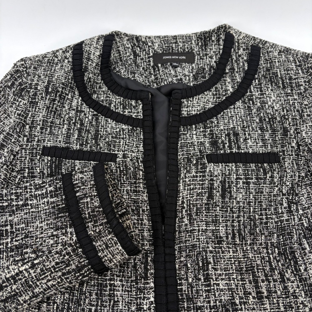 Jones New York Women Black White Tweed Zip Front Collarless Blazer Jacket Size 8